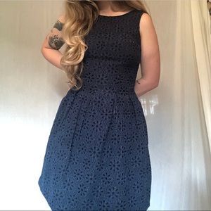 ModCloth Fitted blue floral stitched dress